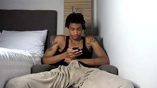 Skinnyblackman online show from May 6, 5:14 am