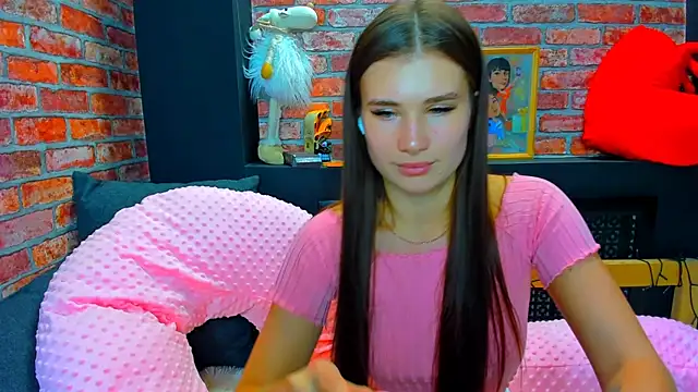 Snapshot of UrJoyy chatting on March 21, 12:06 pm UrJoyy online show from March 21, 12:06 pm