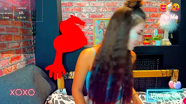 Snapshot of UrJoyy chatting on September 9, 3:28 am UrJoyy online show from September 9, 3:28 am