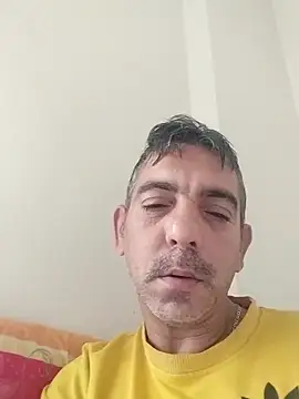 Snapshot of Egemen2245 chatting on November 11, 6:24 am Egemen2245 online show from November 11, 6:24 am