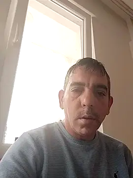 Snapshot of Egemen2245 chatting on November 18, 6:40 am Egemen2245 online show from November 18, 6:40 am