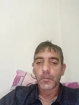 Snapshot of Egemen2245 chatting on November 26, 7:37 pm Egemen2245 online show from November 26, 7:37 pm