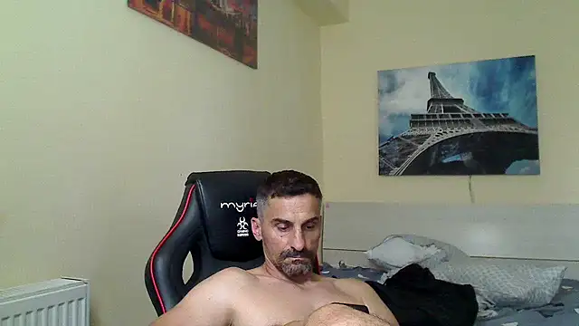 Snapshot of amydamarw chatting on July 3, 10:32 am amydamarw online show from July 3, 10:32 am