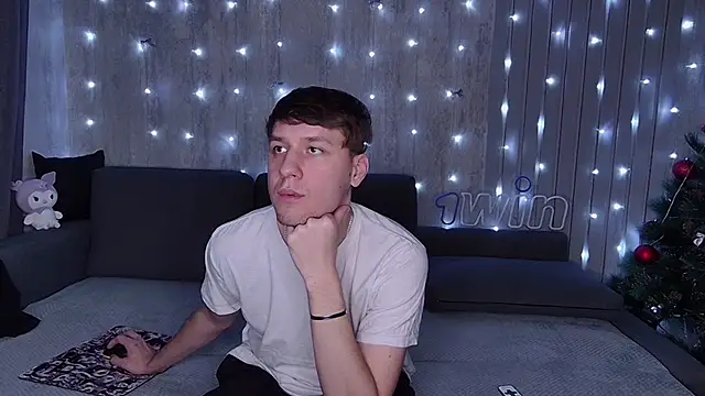 wineandboobss online show from December 26, 3:42 pm