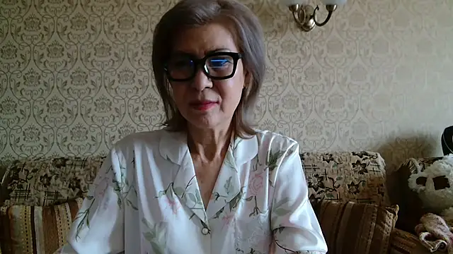 Elegant00Lady online show from October 28, 3:10 am