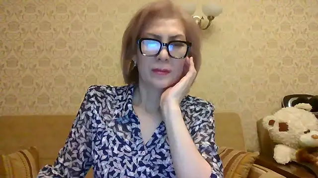 Snapshot of Elegant00Lady chatting on May 31, 6:09 pm Elegant00Lady online show from May 31, 6:09 pm