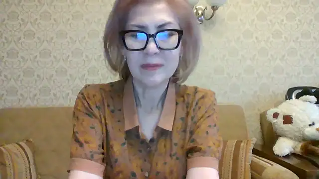 Snapshot of Elegant00Lady chatting on June 5, 1:06 pm Elegant00Lady online show from June 5, 1:06 pm