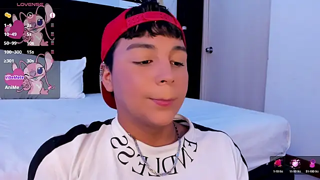 Seductivo jr online show from February 18, 5:20 am