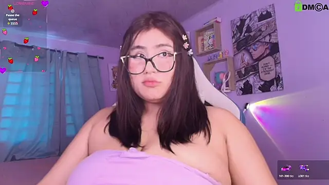 juli juliana online show from June 13, 7:34 pm