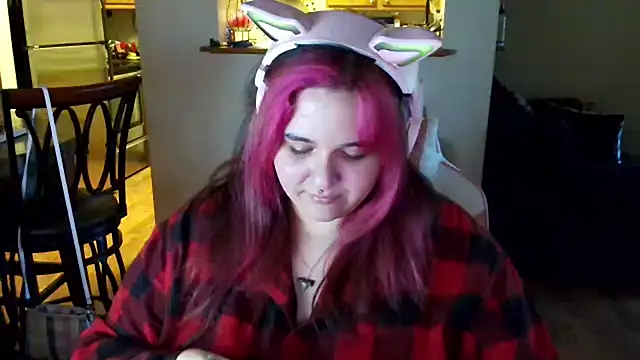 Snapshot of Zelthebrat47 chatting on January 4, 10:34 pm Zelthebrat47 online show from January 4, 10:34 pm