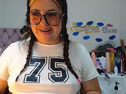 lanaqueen699 online show from February 11, 6:22 pm