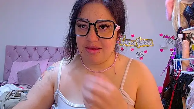 Snapshot of lanaqueen699 chatting on June 3, 2:55 pm lanaqueen699 online show from June 3, 2:55 pm