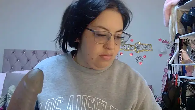Snapshot of lanaqueen699 chatting on June 16, 12:19 pm lanaqueen699 online show from June 16, 12:19 pm
