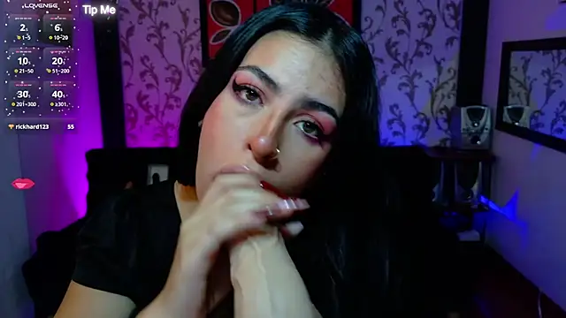 Snapshot of Hi_Marceline chatting on June 24, 5:34 pm Hi Marceline online show from June 24, 5:34 pm