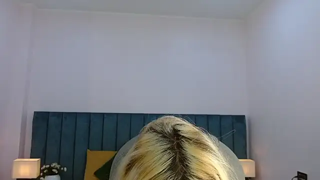 april bunnyy online show from June 11, 12:32 am