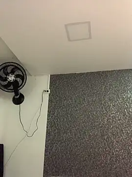 Larabrooks online show from November 6, 7:26 pm