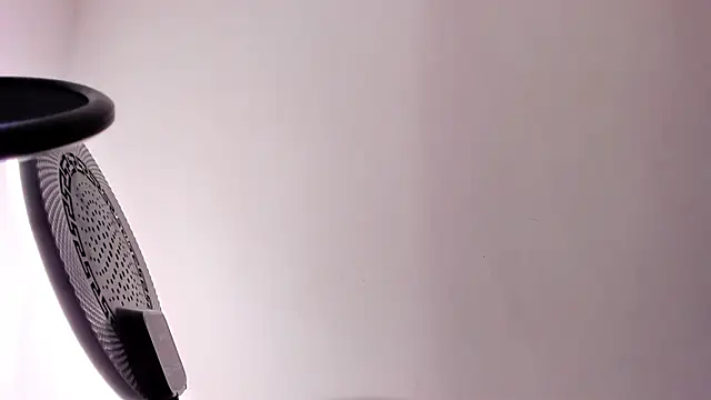 Snapshot of Melany_Luv chatting on October 1, 9:37 am Melany Luv online show from October 1, 9:37 am