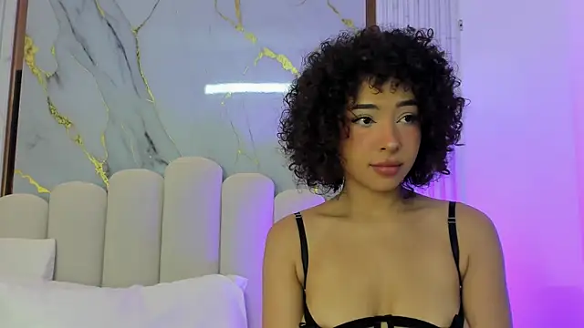 OSHUN  online show from February 19, 12:00 pm