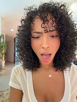 Snapshot of OSHUN_ chatting on July 19, 5:38 pm OSHUN online show from July 19, 5:38 pm