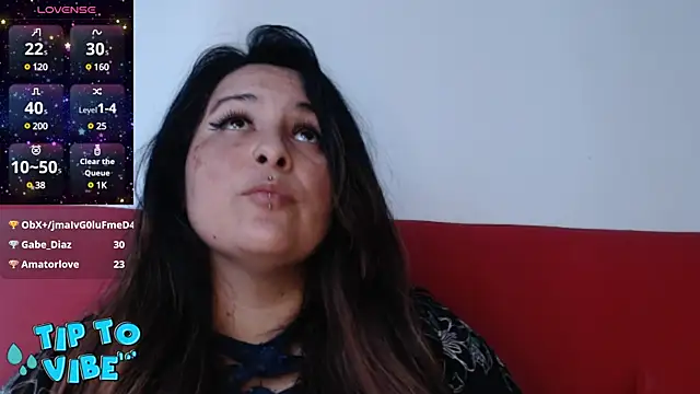 amydeepqueen online show from December 13, 2:38 pm