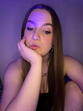 Cora1r online show from July 21, 7:49 pm