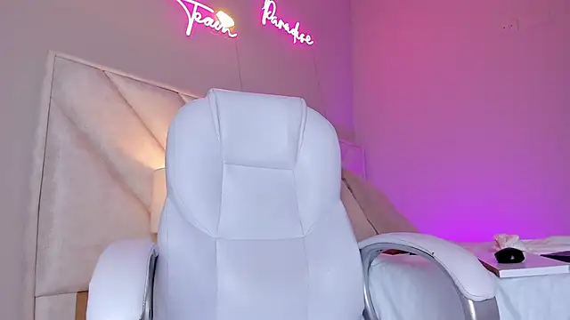  angela x online show from February 20, 6:13 pm