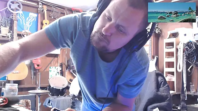 Snapshot of itsjameswebbscope chatting on October 24, 5:09 pm itsjameswebbscope online show from October 24, 5:09 pm