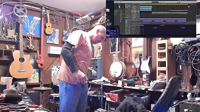 Snapshot of itsjameswebbscope chatting on November 2, 5:59 pm itsjameswebbscope online show from November 2, 5:59 pm