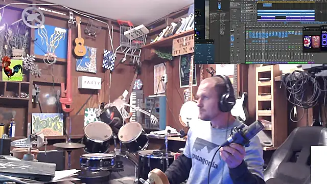 Snapshot of itsjameswebbscope chatting on November 6, 11:37 pm itsjameswebbscope online show from November 6, 11:37 pm