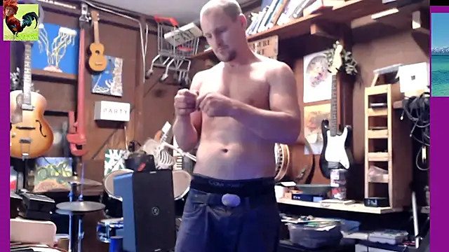 Snapshot of itsjameswebbscope chatting on November 11, 8:53 pm itsjameswebbscope online show from November 11, 8:53 pm