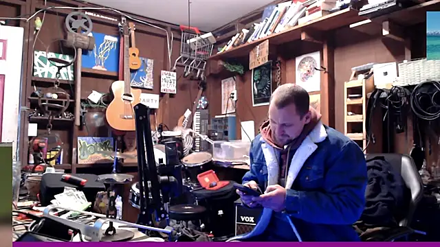 Snapshot of itsjameswebbscope chatting on December 4, 5:54 pm itsjameswebbscope online show from December 4, 5:54 pm