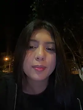 Snapshot of Maii_chan chatting on January 21, 5:05 am Maii chan online show from January 21, 5:05 am