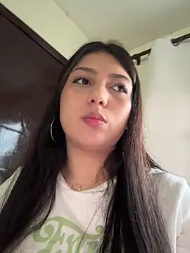 Snapshot of Maii_chan chatting on January 25, 10:39 pm Maii chan online show from January 25, 10:39 pm