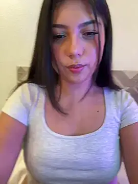 Snapshot of Maii_chan chatting on September 30, 5:12 am Maii chan online show from September 30, 5:12 am