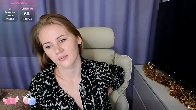 Snapshot of IsabelAllen chatting on December 20, 9:21 am IsabelAllen online show from December 20, 9:21 am