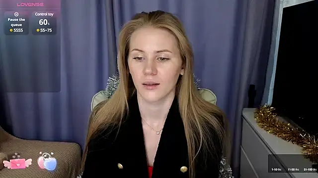 Snapshot of IsabelAllen chatting on December 25, 11:11 am IsabelAllen online show from December 25, 11:11 am