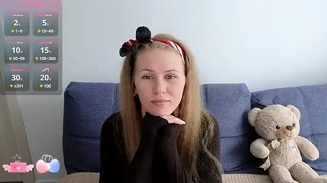 Snapshot of IsabelAllen chatting on March 5, 8:54 am IsabelAllen online show from March 5, 8:54 am