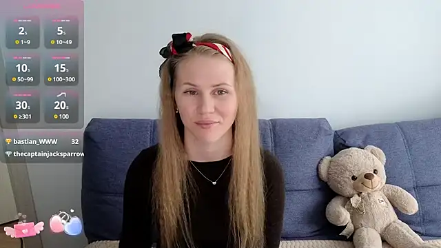 Snapshot of IsabelAllen chatting on March 5, 12:44 pm IsabelAllen online show from March 5, 12:44 pm