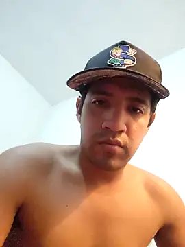 Snapshot of LiosArmando420 chatting on December 3, 9:57 pm LiosArmando420 online show from December 3, 9:57 pm