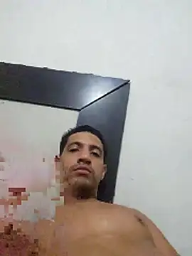 Snapshot of LiosArmando420 chatting on December 18, 9:48 am LiosArmando420 online show from December 18, 9:48 am