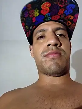 Snapshot of LiosArmando420 chatting on December 22, 5:10 pm LiosArmando420 online show from December 22, 5:10 pm