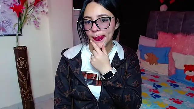 Violettasquirt online show from November 21, 1:43 pm