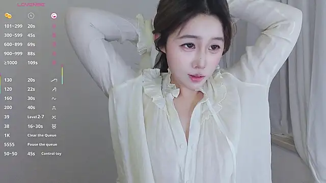 Hazel-11 online show from March 18, 2:15 pm