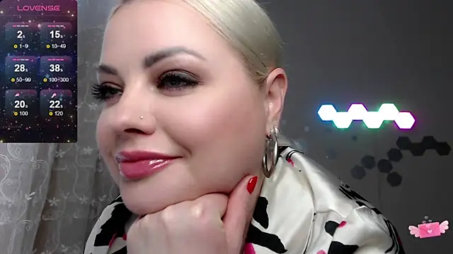 Snapshot of JewellKiss7 chatting on January 22, 7:24 pm JewellKiss7 online show from January 22, 7:24 pm