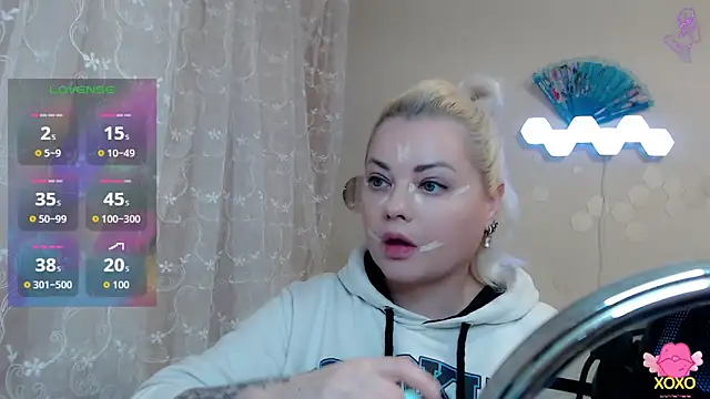 Snapshot of JewellKiss7 chatting on November 13, 4:11 am JewellKiss7 online show from November 13, 4:11 am