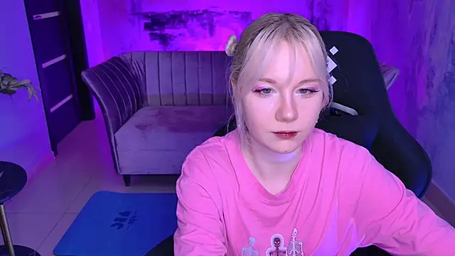 NancyMartinez online show from March 1, 4:22 pm