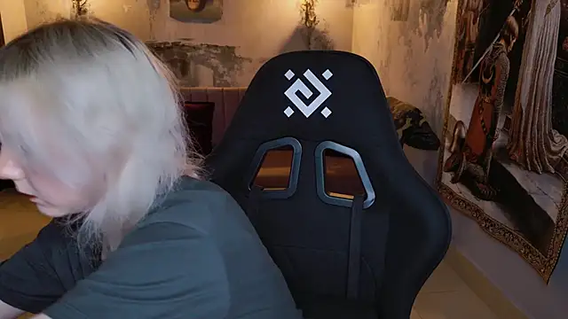 NancyMartinez online show from March 18, 1:09 pm