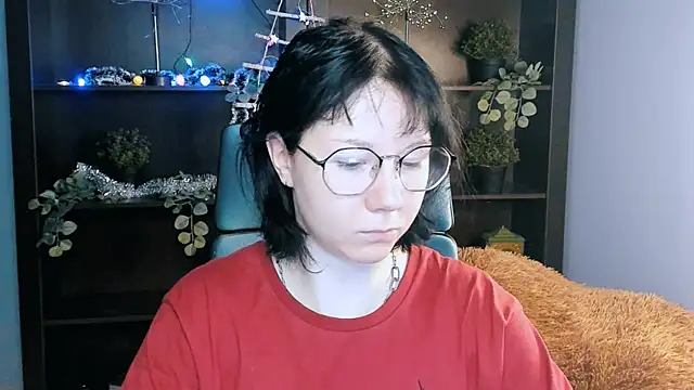 NancyMartinez online show from December 18, 5:13 am