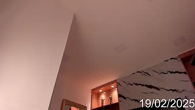 Isabel Escorcia online show from February 19, 8:33 am