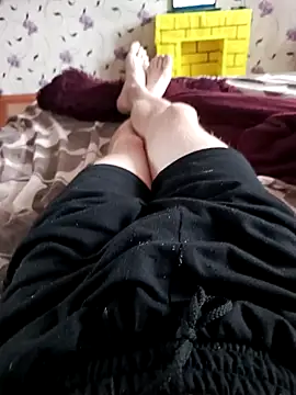 red red00 online show from February 7, 11:34 am